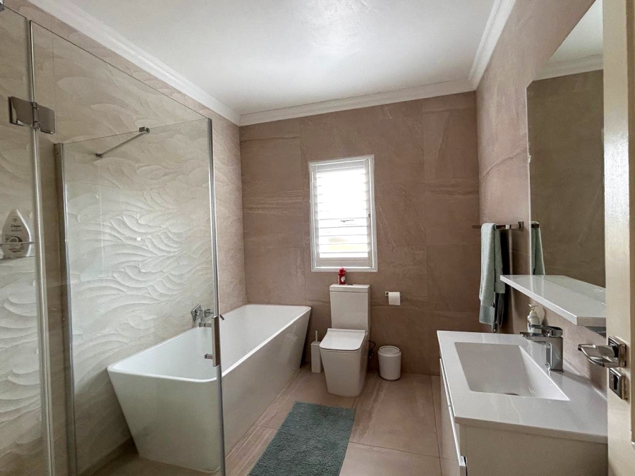 10 Bedroom Property for Sale in Parys Free State